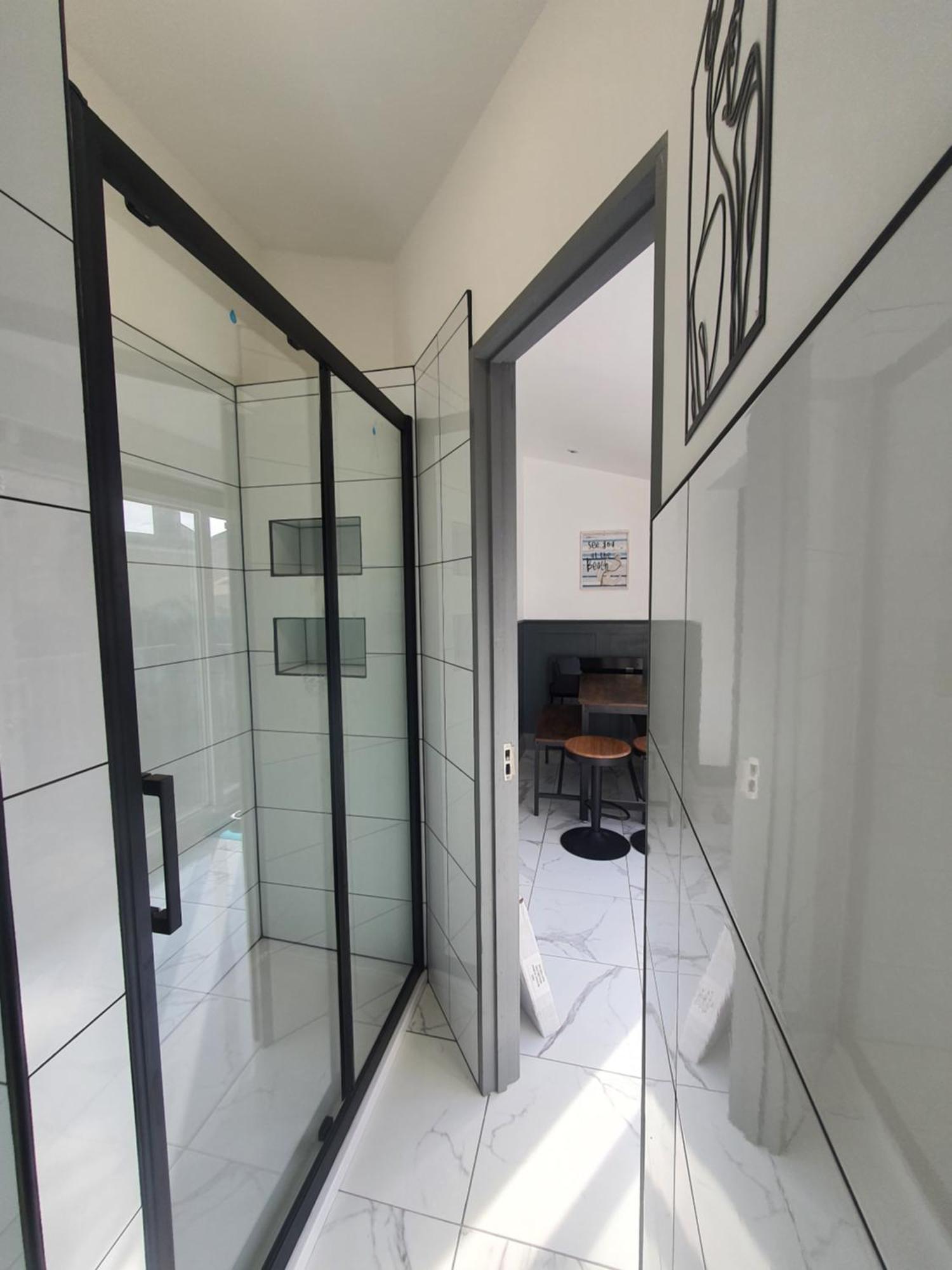 Only Family Groups - Pets For Free - Sleeps 8 - Sofabed Блэкпул