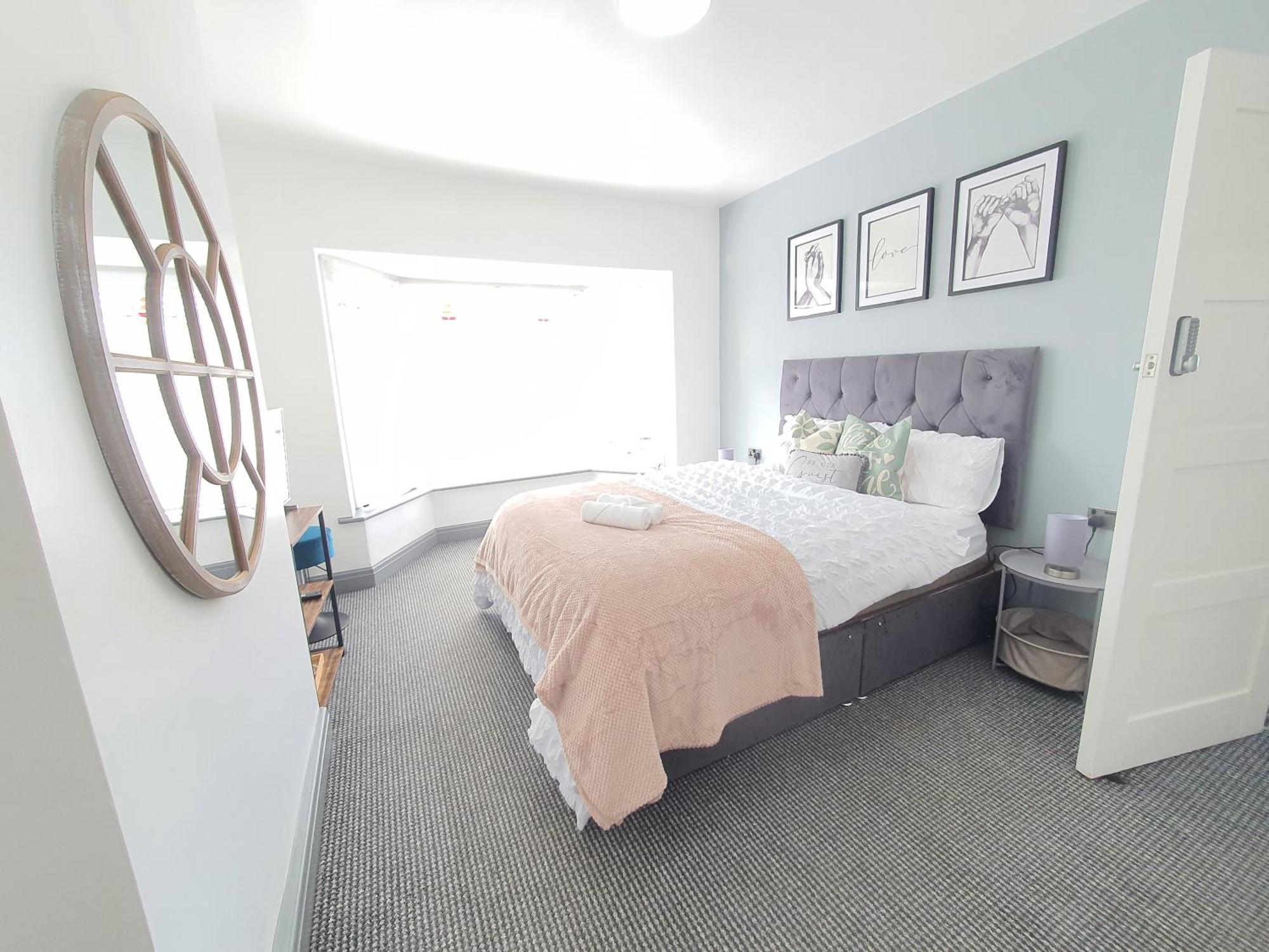 Only Family Groups - Pets For Free - Sleeps 8 - Sofabed Блэкпул